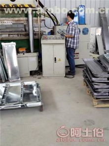 風(fēng)機排風(fēng)設(shè)備專業(yè)廠家與供應(yīng)商 武城縣魯權(quán)屯瑞宏空調(diào)配件加工處熱賣促銷資訊